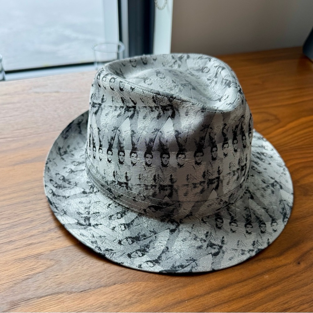 Philip Treacy Black and White ELVIS PRESLEY Patterned Fedora Hat M